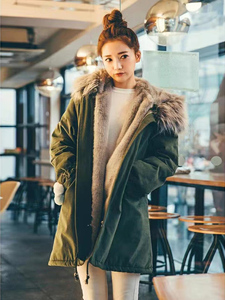 羊羔毛外套军绿色棉服女冬季2023韩版新款加绒加厚宽松派克服工装