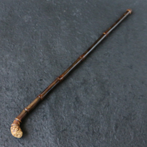 精品纯手工制作天然十几年带竹根满钉紫竹小教鞭手把件竹手杖竹棍