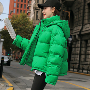 墨绿色面包羽绒服女
