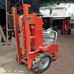 打夯机自动行走拖拉机夯地基打夯机小型工地四轮打夯机杨景锐59000