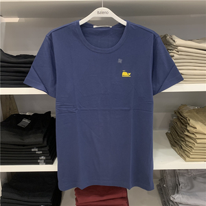 班尼路t恤短袖鲸鱼标