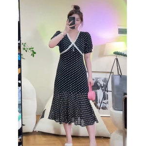 蕾蕾大码女装夏季新款摇摆伦巴 v领碎花版显瘦微胖mm时尚感连衣裙