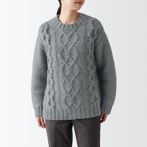 无印良品阿兰图案毛衣