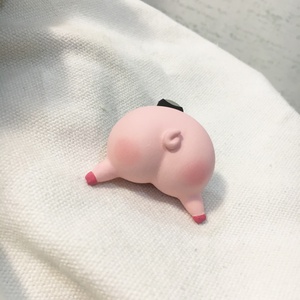 车载香水香薰空调出风口可爱猪屁股车内饰品摆件汽车装饰用品大全