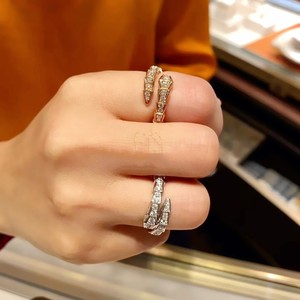 bvlgari/宝格丽戒指serpenti 18k玫瑰金蛇骨满钻白金镶钻蛇形指环