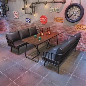 工业风卡座西餐厅咖啡厅铁艺沙发音乐主题餐吧酒吧清吧餐桌椅组合