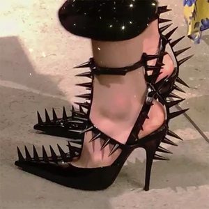 大唐王叔一字扣凉鞋女尖头带刺漆皮包头铆钉高跟鞋女细跟小众单鞋