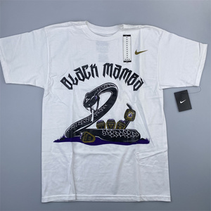 nike kobe 科比布莱恩特湖人游行五冠黑曼巴短袖t恤tee439109 010