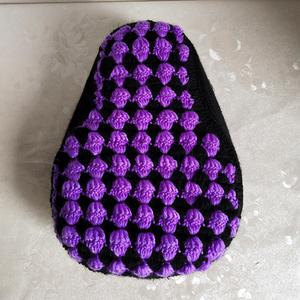 500人付款淘宝新款葡萄花电动车自行车四季通用座套毛线编织通用座垫