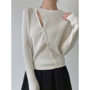 findsme嘎嘎胸前开口针织衫女 2021秋冬新款不对称外穿坑条打底衫