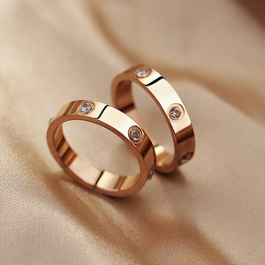 【不掉色】韩版简约钛钢情侣戒指素圈镶钻对戒闭口一字钉小众戒指