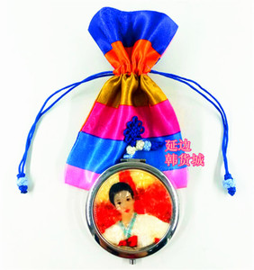 韩国公主韩服人偶贝壳折叠化妆镜子布艺绸缎收纳袋儿礼品