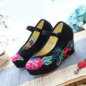 电商发展中淘宝古代婚鞋红色秀禾鞋中跟伴娘鞋女士精品唐装鞋子黑色