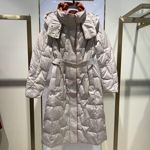 服女2021冬装珂洛芮时尚修身白鸭绒路姆西羽绒外套汉派女装1212599