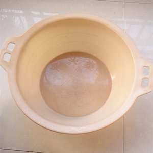 包邮建筑工地灰盆泥盆灰斗料斗塑料盆饲料盆盛水盆非橡胶盆加厚