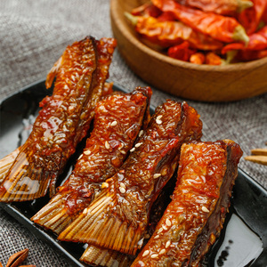 香辣鱼尾湖南特产特辣爆辣零食特色小吃休闲熟食微辣即食腊鱼尾巴