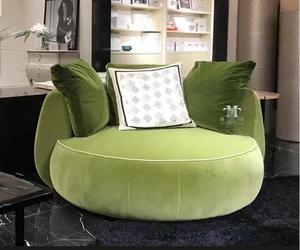 意大利轻奢高端圆单人椅北欧风格设计师简约进口绒布圆椅客厅沙发