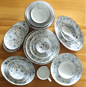 日本进口美浓烧釉下彩光峰线唐草碗盘杯子勺子陶瓷碗家用餐具组合