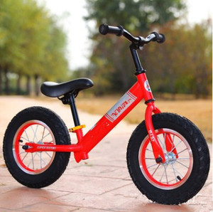 学步车小孩童车1-6岁宝宝助力车儿童平衡自行车两轮无脚踏滑步车