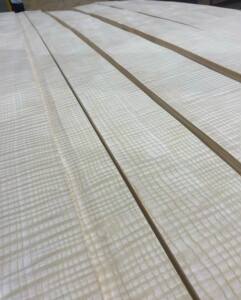 天然白栓直纹影木皮  适合做高档家具船内装饰 车件 橱柜饰面单板