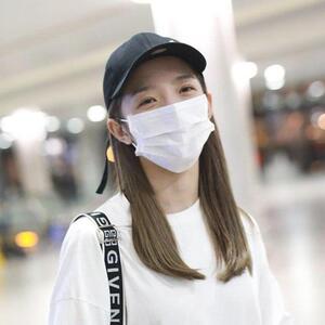 孟美岐吴宣仪白色明星同款口罩一次性防护漂亮三层男女成人ins潮