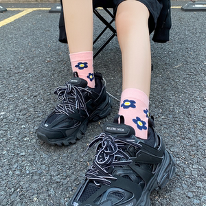 袜子女ins潮可爱日系个性小花中筒袜韩版街头女生运动帆布鞋棉袜