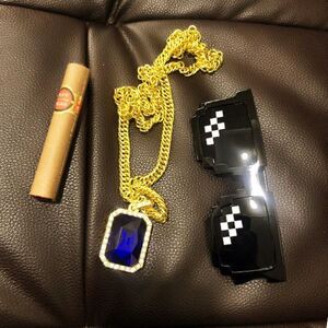 网红假的黄金大金链子仿真项链道具男士粗土豪塑料墨镜直播社会人