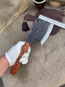 户撒手工锻打小手斧