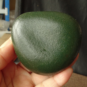 千蕊天然小号绿玛瑙把玩 绿玉髓原矿绿玛瑙原石摆件马达加斯加