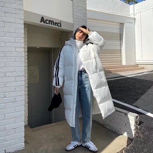 过膝羽绒服女冬季新款韩国百搭时尚字母宽松连帽中长款外套mocha