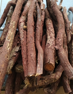 广西中药材翼核果 青筋藤 血风藤 红蛇根 铁牛入石 红穿破石 砍段