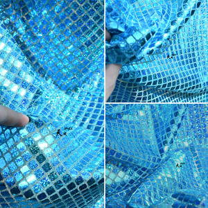 新蓝色闪光幻彩软镜面方格大鱼鳞亮片网纱婚庆背景服装设计师布料