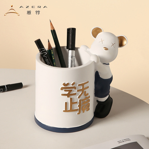 创意笔筒可爱暴力熊摆件办公室桌面收纳盒书桌儿童装饰教师节礼物