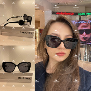 chanel香奈儿购物狂在英国 女士全黑休闲厚框墨镜太阳眼镜