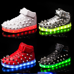儿童男女卯钉铆钉LED七彩发光鞋舞台演出表演闪光USB充电荧光鞋子