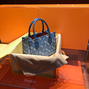 香港ghg女包2021早春蓝色马车系列新款牛皮大牌手提包单肩小包包