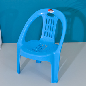 加厚塑料小靠背椅防滑儿童餐椅扶手椅家用矮茶几坐椅烧烤摆摊凳子