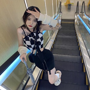 2021夏季新款原宿风个性百搭辣妹棋盘吊带挂脖修身背心连衣裙上衣