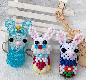 diy手工串珠小兔子可爱小动物材料包散珠成品钥匙包包挂件