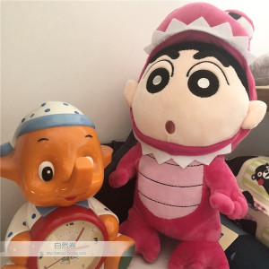 韩单.蜡笔小新装扮巧克力恐龙造型毛绒玩具公仔