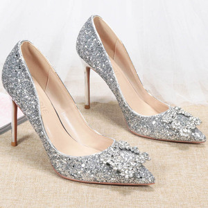 2021新款闪亮水钻方扣浅口尖头细高跟鞋仙气银色亮片水晶婚纱鞋女