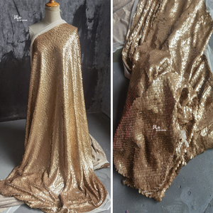 金色鳞片亮片蕾丝网纱布料 diy创意时尚婚纱礼服连衣裙包设计面料