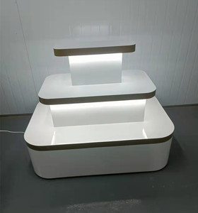 展台中岛展示柜椭圆形发光体验台商用智能科技造型异形化妆品柜台