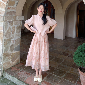 新中式粉色连衣裙女夏季高级感气质名媛小香风碎花半身裙上衣套装