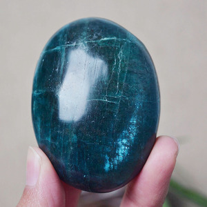 纯天然蓝色磷灰石原石把玩件饰品摆件 原矿打磨 晶体标本