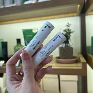 直播采购innisfree23年新 悦诗风吟油菜花蜂蜜高保湿护唇膏润唇膏