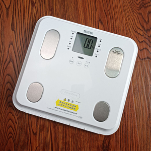 日本百利达家用体重秤女生减肥秤体脂肪测量仪高精度电子秤bc565s