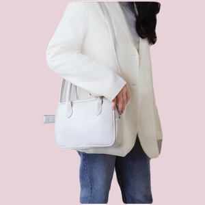 韩国小众设计女包同款奶油色洋气时髦手提包单肩斜跨方包大容量包