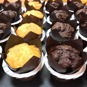 烘焙包装郁金香杯荷花帽纸杯蛋糕马芬杯卷边底托火焰杯麦芬蛋糕托