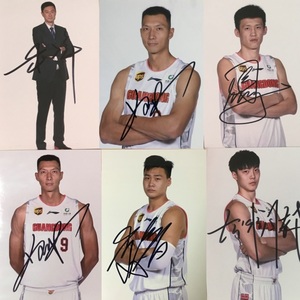 广东 签名照片 易建联 布鲁克斯 比斯利 赵睿 胡明轩 周鹏 德莱尼